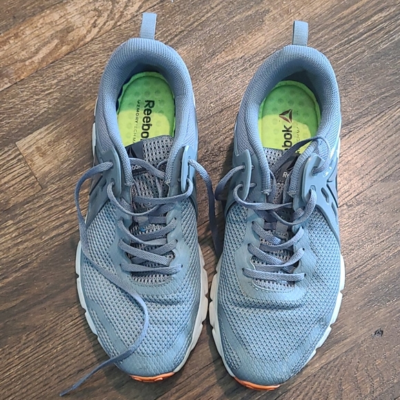 Shoes - Picture 1 of 3